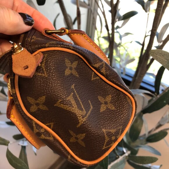 Louis Vuitton (LV) NANO Speedy Monogram Mini Bag-w COA - Picture 4 of 14